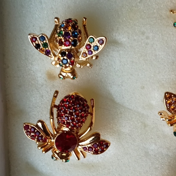 Joan Rivers Multicolor Crystal Bee Brooch Pin - New Set Of 10, Never Worn - Picture 5 of 6